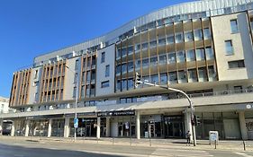 Garbary 100 City Center Apartment, Free Parking, Self Check-In 24H